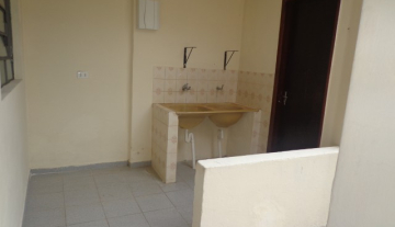 C1052 13.JPG